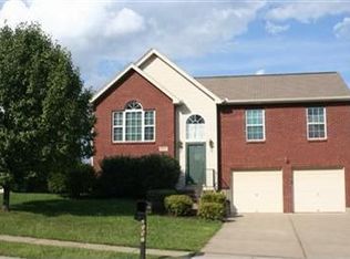 2597 Berwood Ln, Hebron, KY 41048