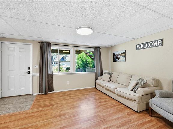 4th image of 6007 E 12th Ave