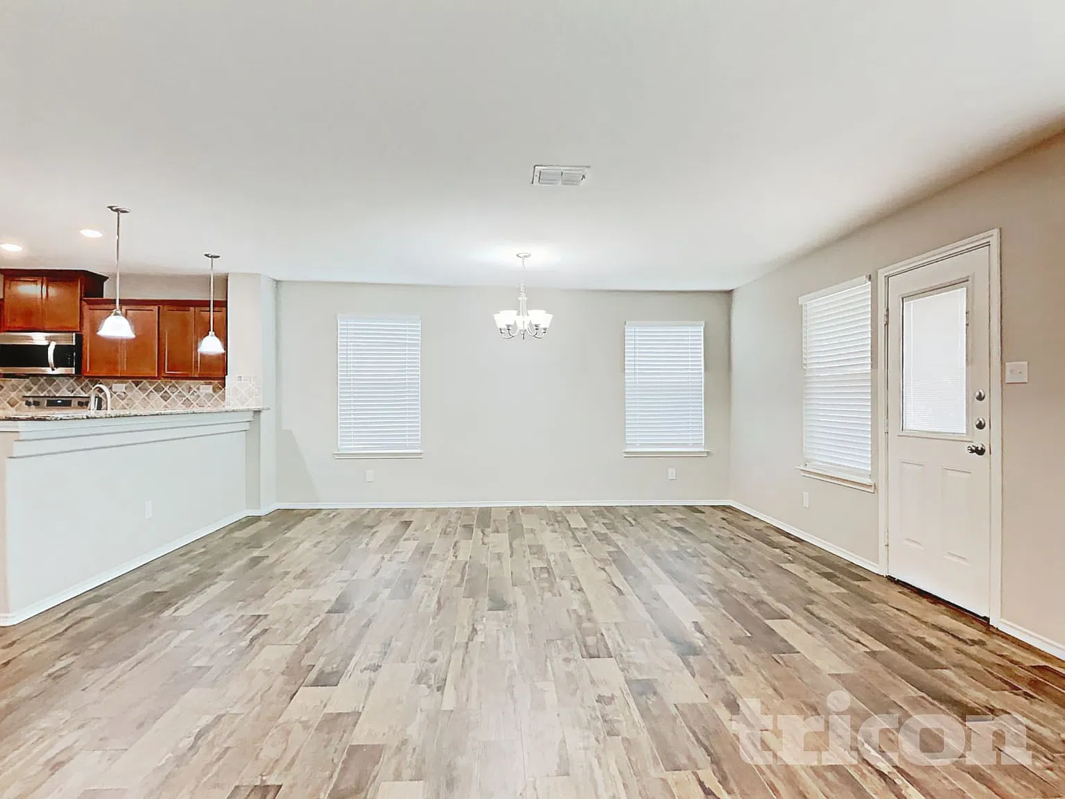 1322 Blue Jay Court San Antonio TX — Photo 4