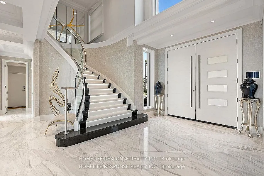 5 bed, $30,000 — Photo 2