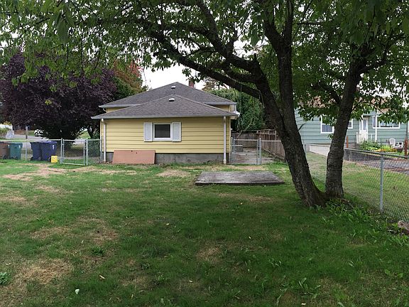 3rd image of 4118 S Cushman Ave
