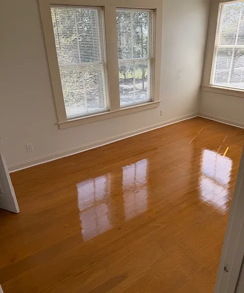 548 E Hall St #A — Photo 5