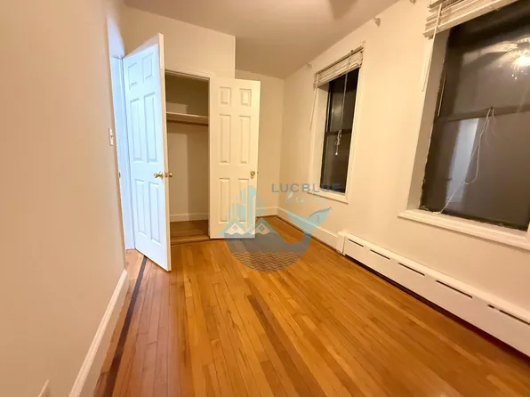 9016 4th Avenue image 2 of 5