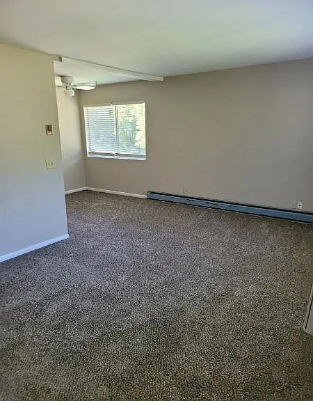 550 Harding Pl #E117 — Photo 3