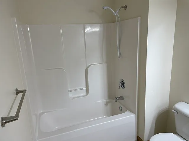 1909 Southridge Avenue - Unit... — Photo 4