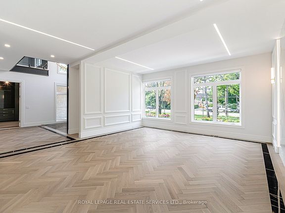 4th image of 2014 Lakeshore Rd W