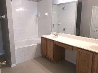 552 SW McComb Ave, Port Saint Lucie, FL 34953