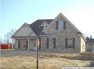 1457 Lake Front Dr, Hernando, MS 38632