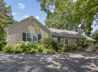 27 Annjim Dr, Greenwich, CT 06830