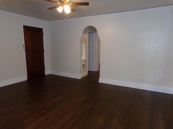2nd image of 1050 N Pearl St APT 203