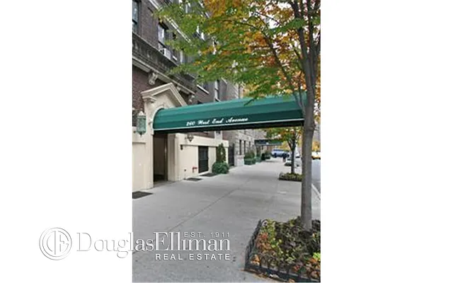 Sold by Douglas Elliman | media 33