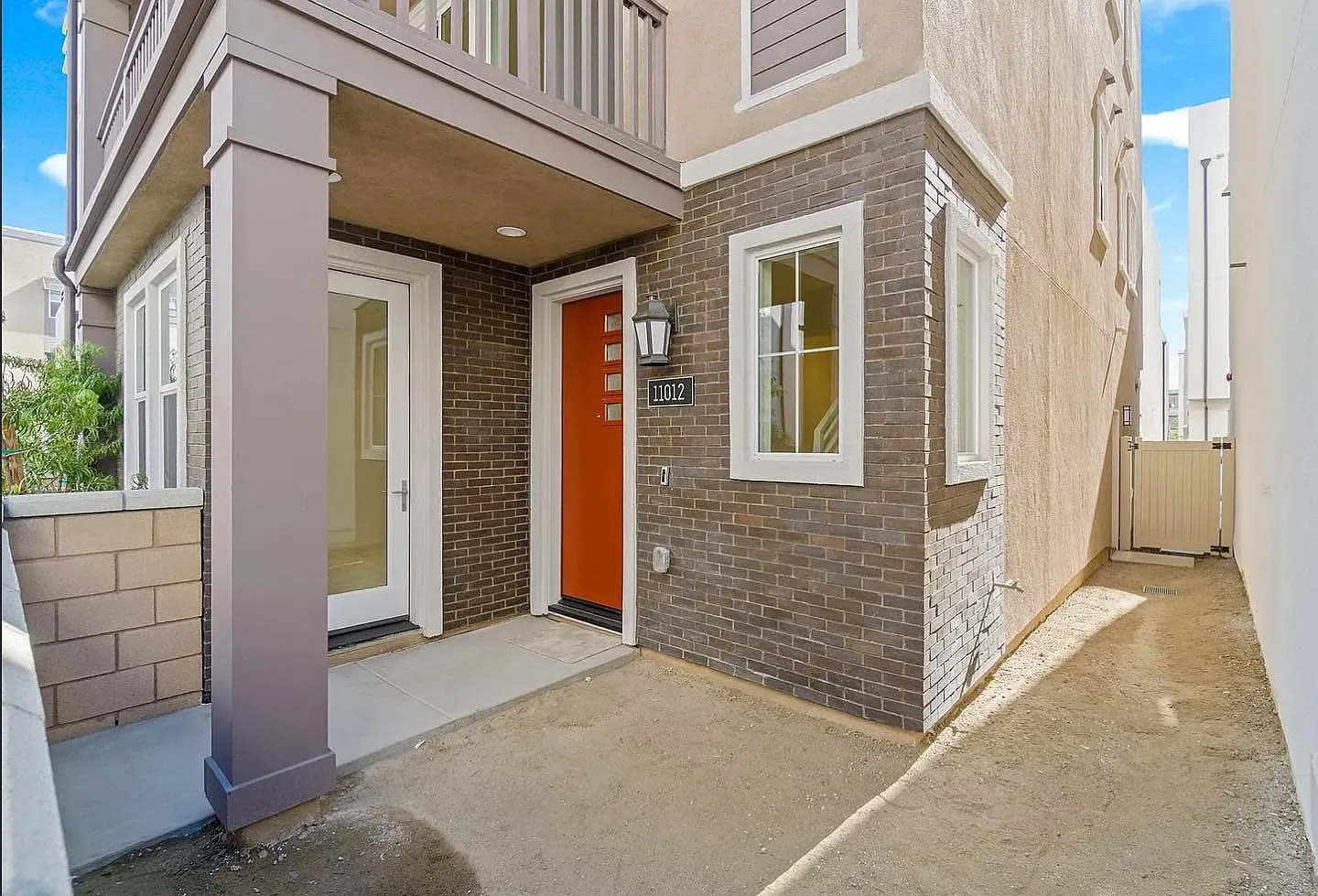 4 bed, 3.5 bath, 2265 sqft, $3,750 — Photo 2