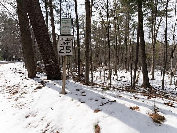 4th image of Pine Ridge Ln #27-28