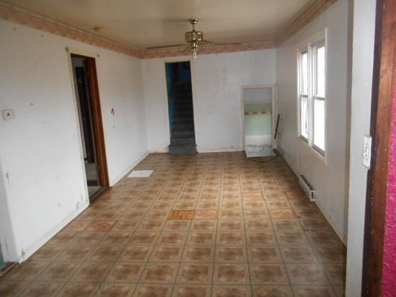 3rd image of 303 46th Ave