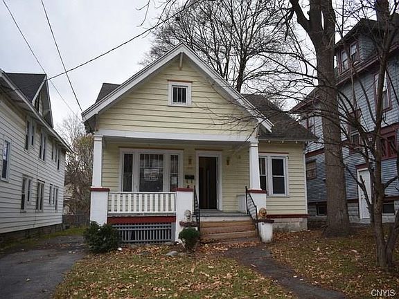 2nd image of 1049 Highland St