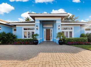 540 Ketch Dr, Naples, FL 34103