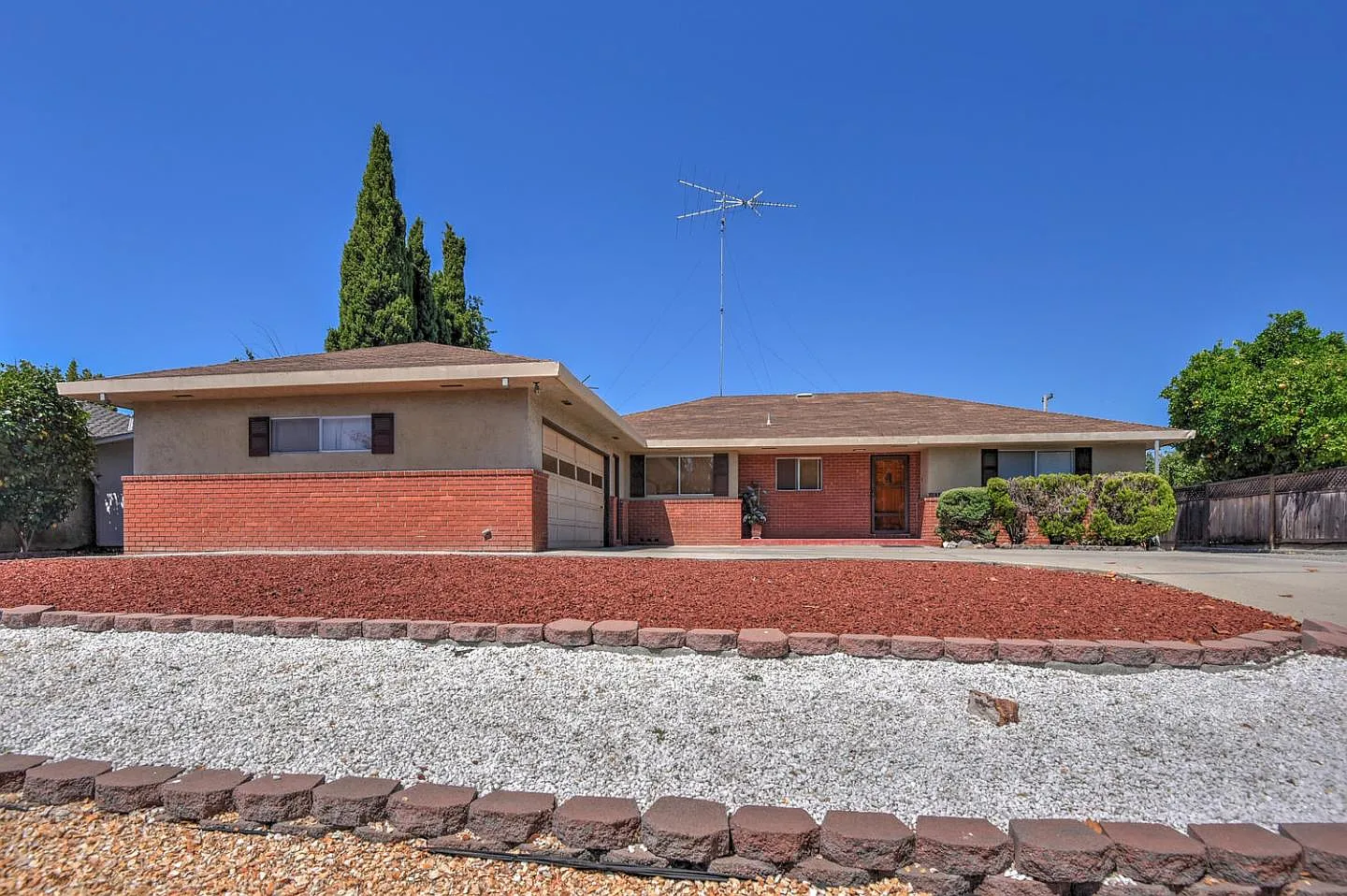 10349 Palo Vista Rd photo 1