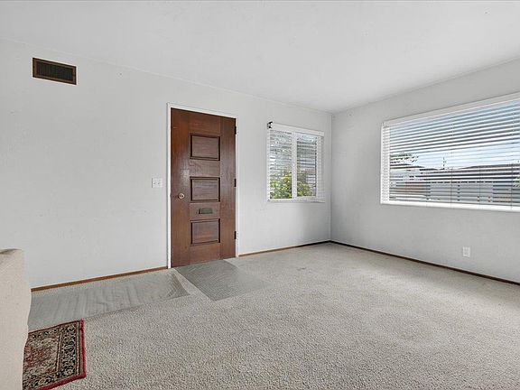 5th image of 1148 Modoc St