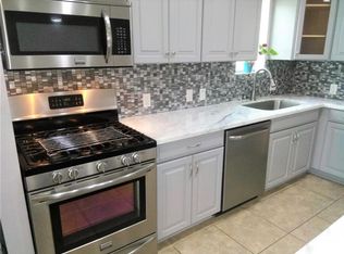 334 Hoffman St, Houston, TX 77020