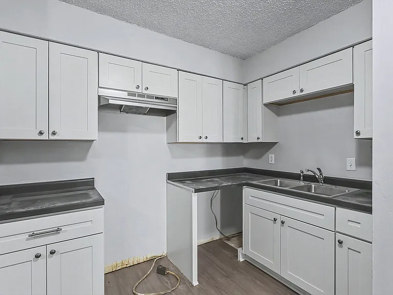 Stoneybrook Apartments — Photo 23