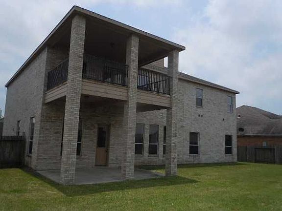2nd image of 3127 Hereford Cir