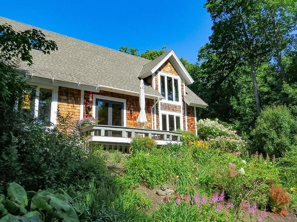 189 Barker Lake Rd, Lutsen, MN 55612
