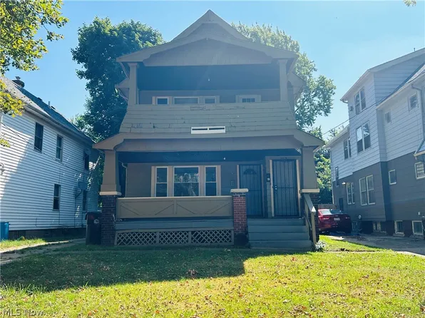 1061 E 169th St, Cleveland, OH 44110