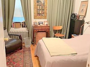 225 W 16th St APT 4C, New York, NY 10011
