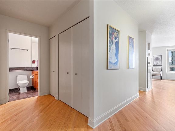 5th image of 512 N McClurg Ct APT 4309