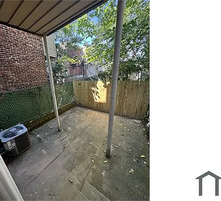 2619 Earp St — Photo 12