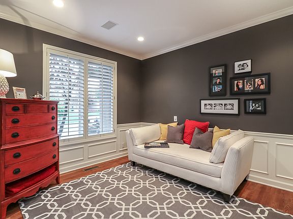 3rd image of 14730 Outlook St