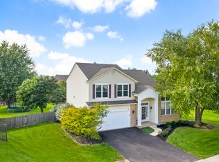 311 Mallard Ln, Sugar Grove, IL