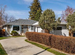 4716 S 26th Ave SW, Calgary, AB T3E 0R2