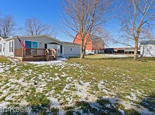 4320 Mushroom Rd, Snover, MI 48472