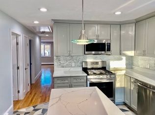 125 Chittick Rd FLOOR 2, Hyde Park, MA 02136