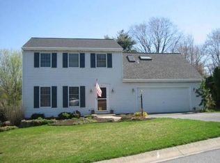 715 Dustin Dr, Lancaster, PA 17601