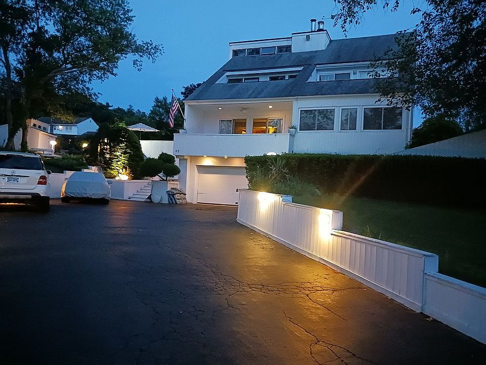 1st image of 22 Waters Edge Ln