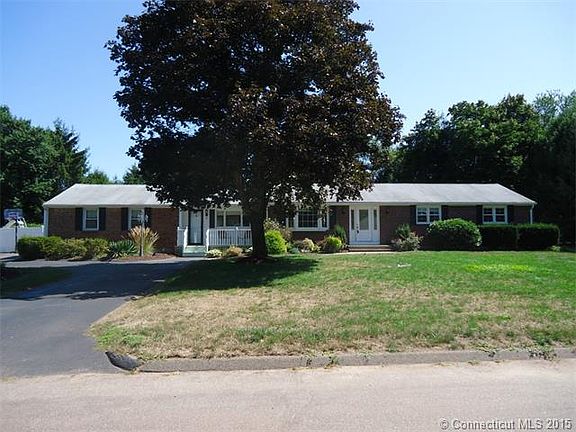 2nd image of 9 Margaret Dr