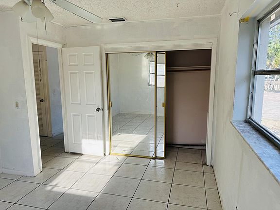 4th image of 3895 Allison Ct