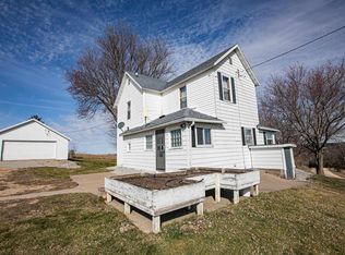 4185 Elm Rd, Potosi, WI 53820