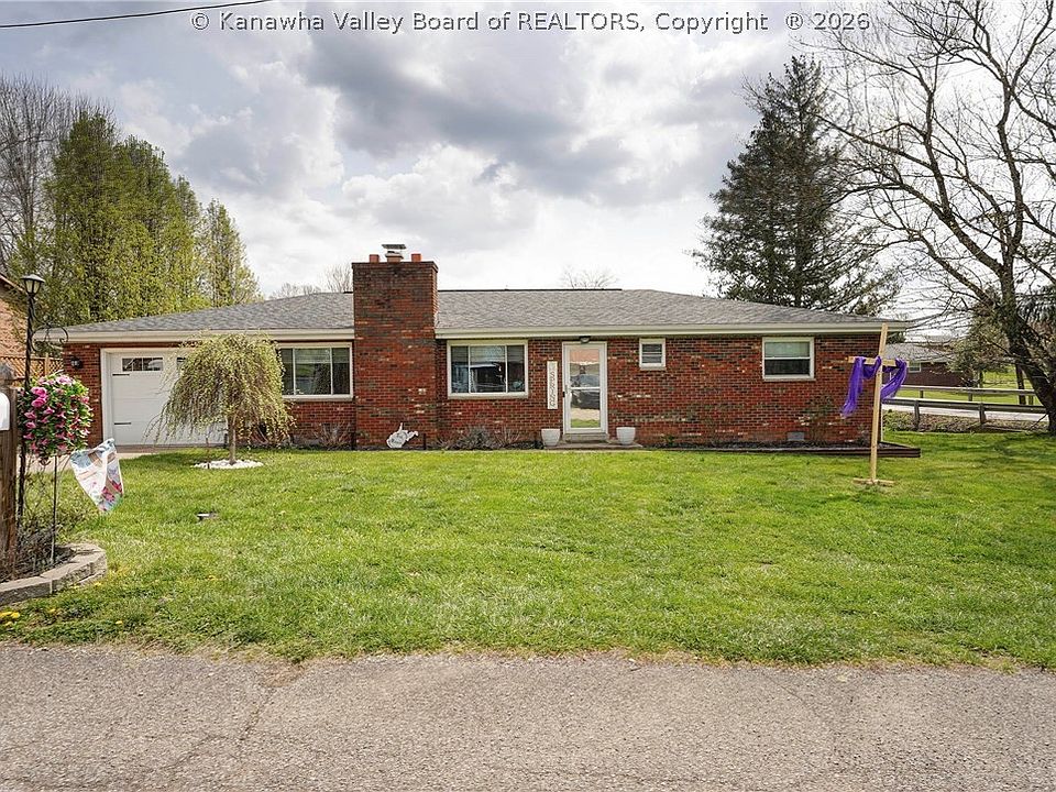 1st image of 1 Hillcrest Dr