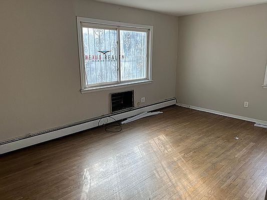 3rd image of 75-03 Astoria Blvd N #1
