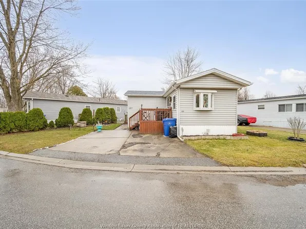 137 Dana Dr, Essex, ON N8M 2A3