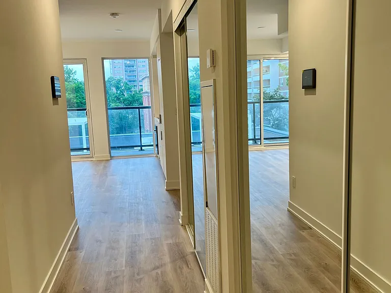 370 Martha St #311 — Photo 9
