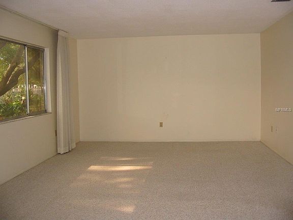2nd image of 2727 Riverbluff Ct #V-96