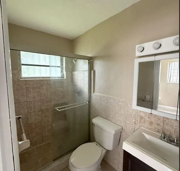 16980 N Miami Ave — Photo 7