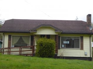 618 Fowler St, Raymond, WA 98577