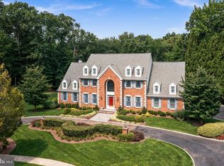 14 Randolph Dr, Robbinsville, NJ 08691