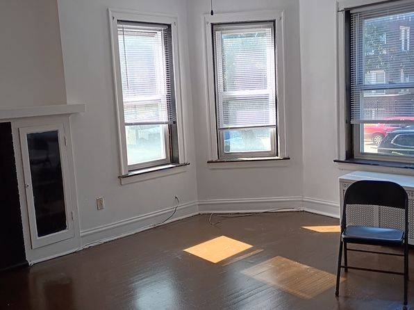 6841 S Prairie Ave APT 1