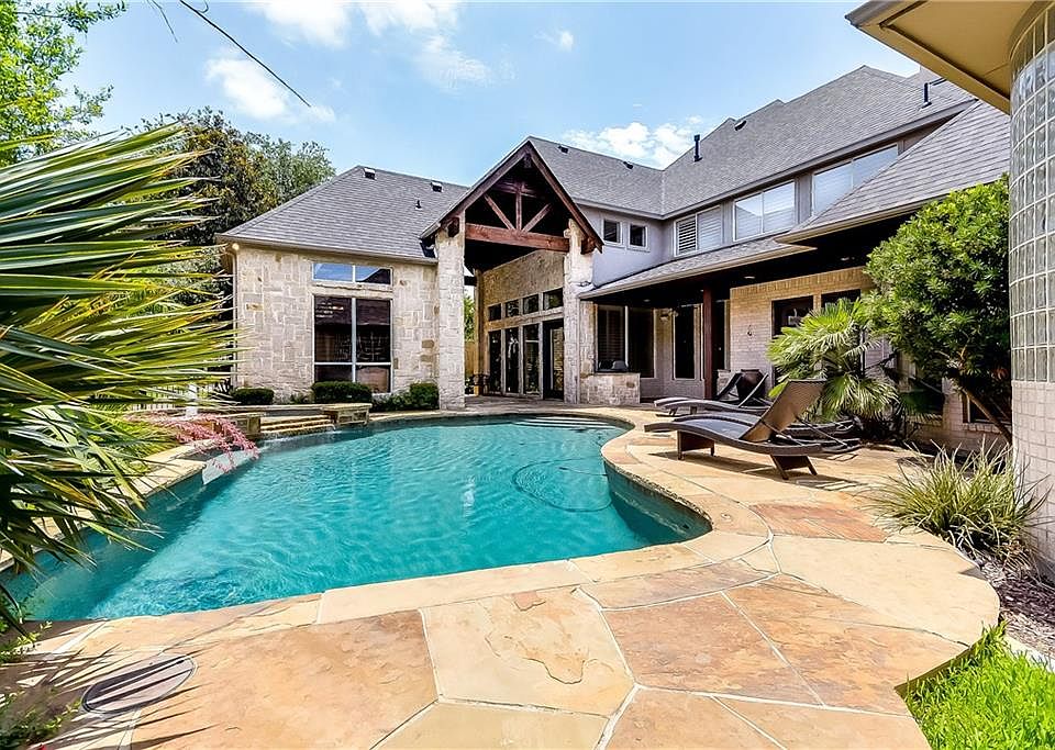 1st image of 5709 McCall Dr